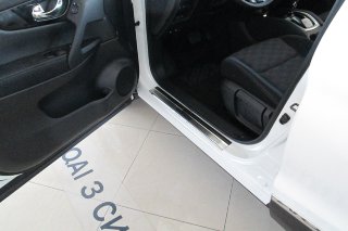 Накладки на пороги Nissan Qashqai II 2014+ BGT