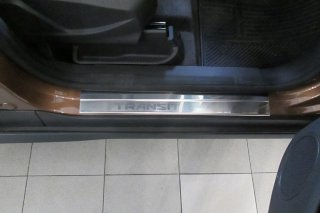 Накладки на пороги Ford Transit Connect II 2013+ BGT