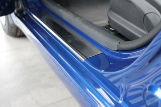 Накладки на пороги Hyundai Accent 2011+ BGT