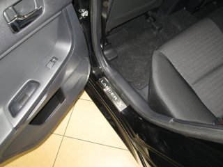 Накладки на пороги Mitsubishi Lancer X BGT